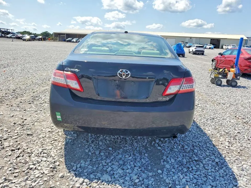 2010 TOYOTA CAMRY BASE  