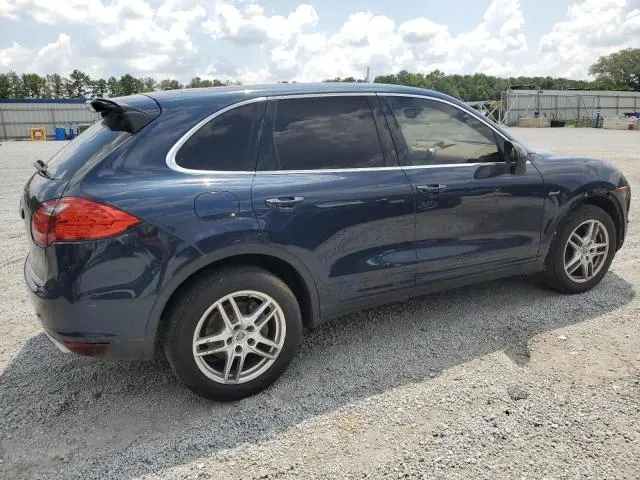 2014 PORSCHE CAYENNE   