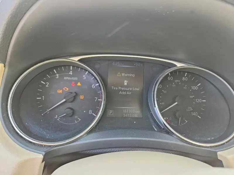 2015 NISSAN ROGUE SV  