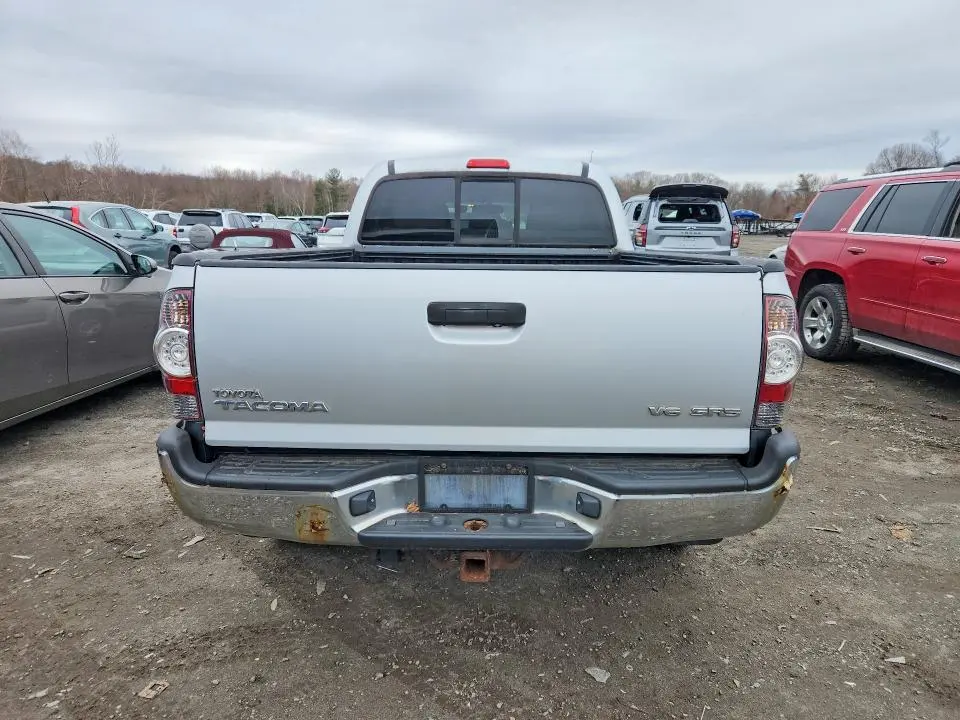 2011 TOYOTA TACOMA V6  