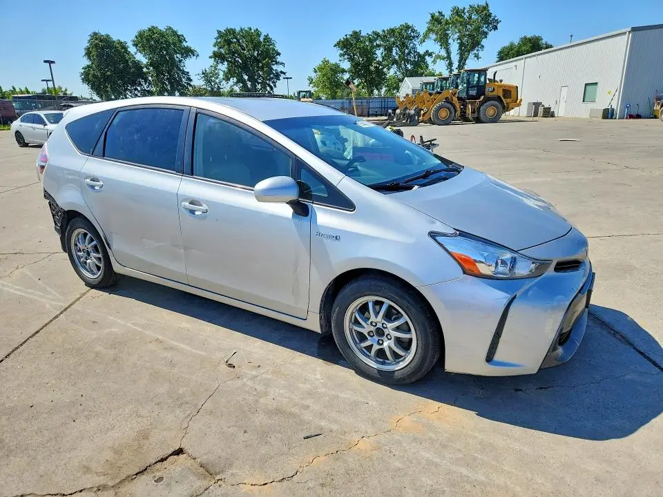2017 TOYOTA PRIUS V TWO  