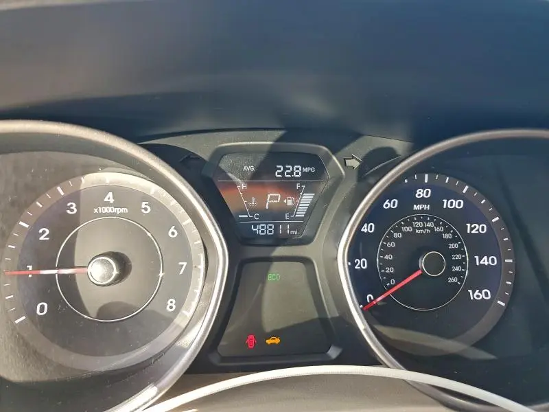 2014 HYUNDAI ELANTRA SE  