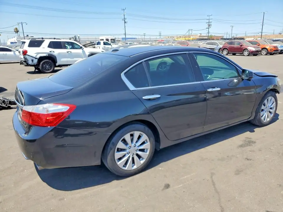 2015 HONDA ACCORD TOURING  