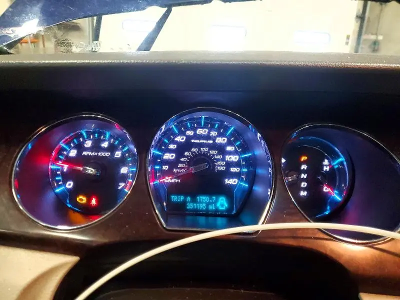 2011 FORD TAURUS SEL  