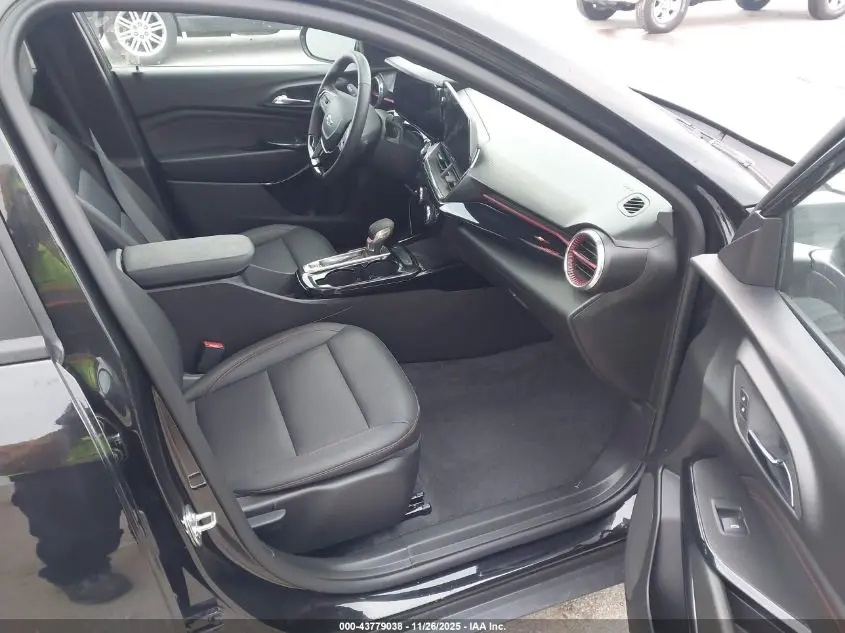 2025 CHEVROLET TRAX FWD 2RS