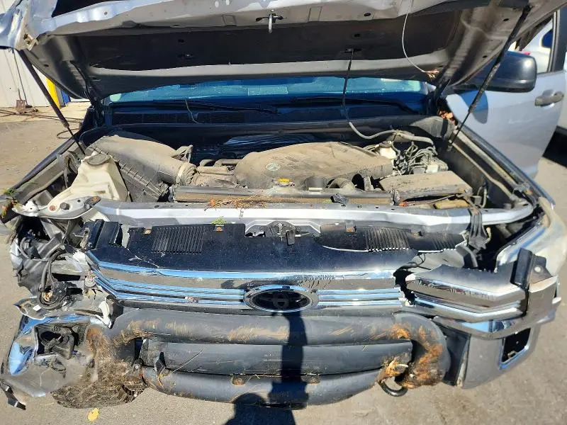 2017 TOYOTA TUNDRA SR5  