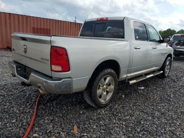 2016 RAM 1500 SLT  