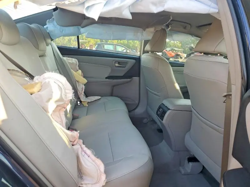 2017 TOYOTA CAMRY XLE  