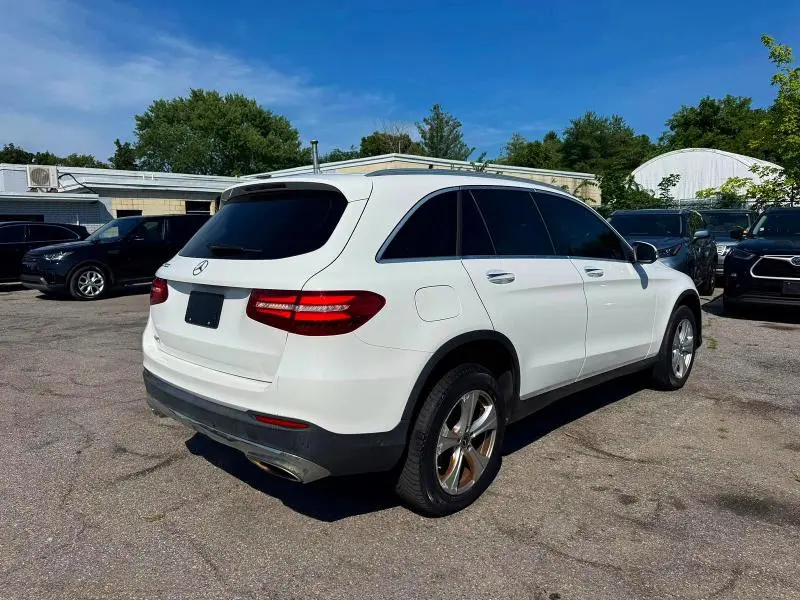 2018 MERCEDES-BENZ GLC 300  