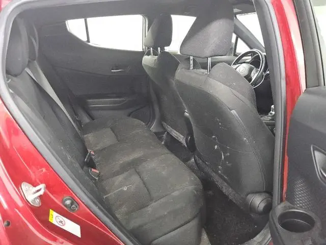 2019 TOYOTA C-HR XLE  