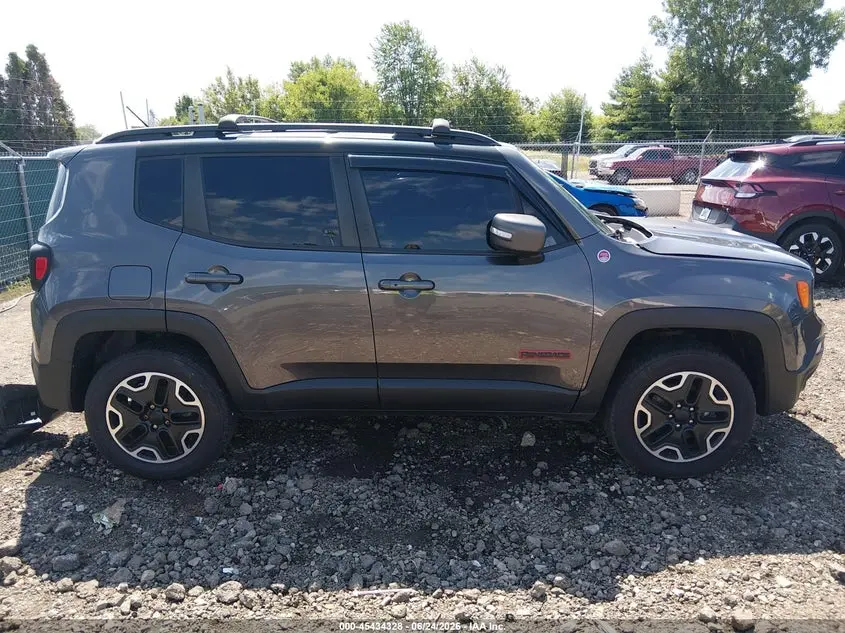 2017 JEEP RENEGADE TRAILHAWK 4X4