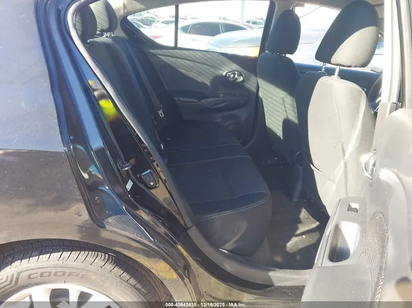 2016 NISSAN VERSA 1.6 SV