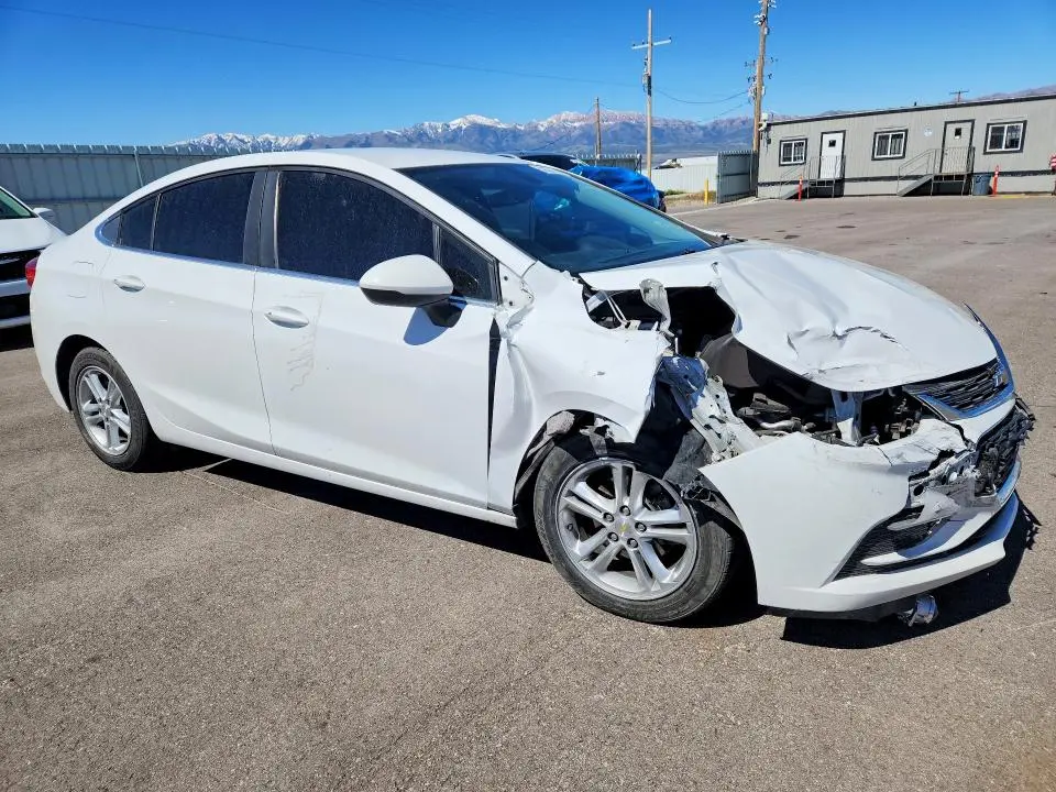 2016 CHEVROLET CRUZE LT  
