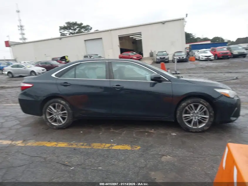 2017 TOYOTA CAMRY SE