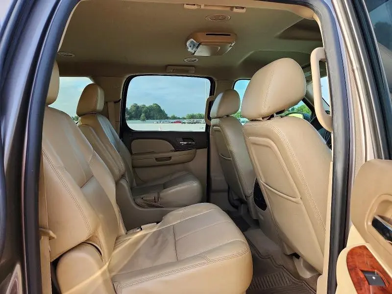 2014 CHEVROLET SUBURBAN C1500 LT  