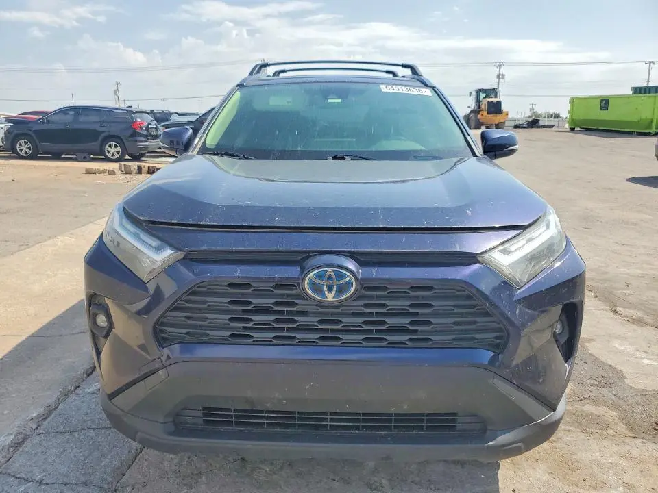 2022 TOYOTA RAV4 XLE PREMIUM  