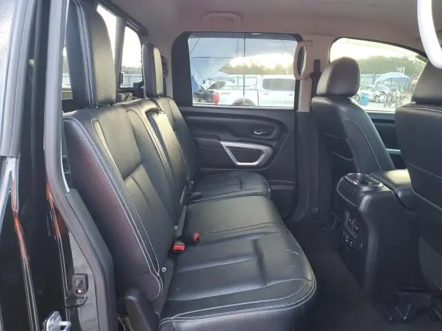 2019 NISSAN TITAN SV  