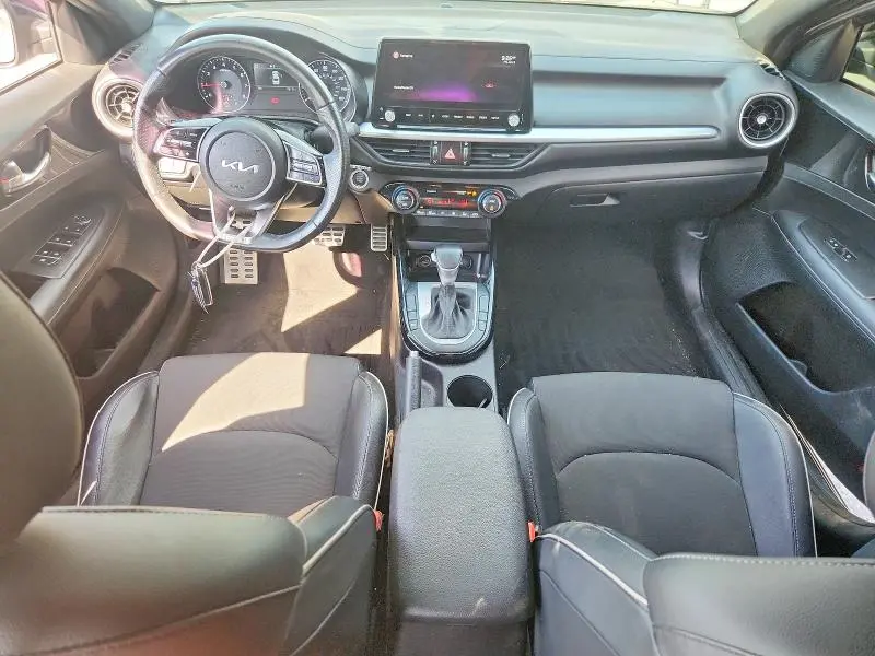 2022 KIA FORTE GT LINE  