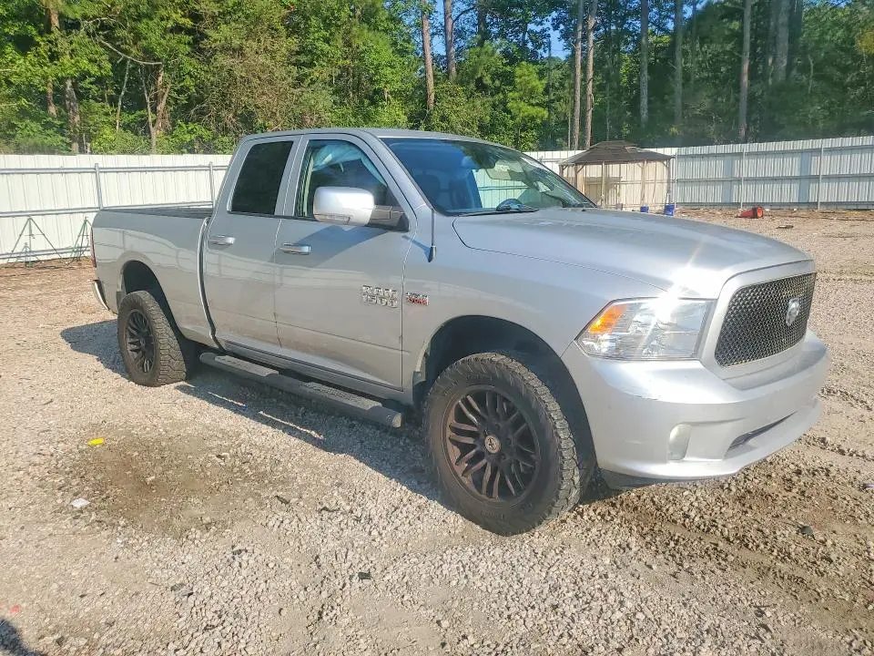 2014 RAM 1500 ST  
