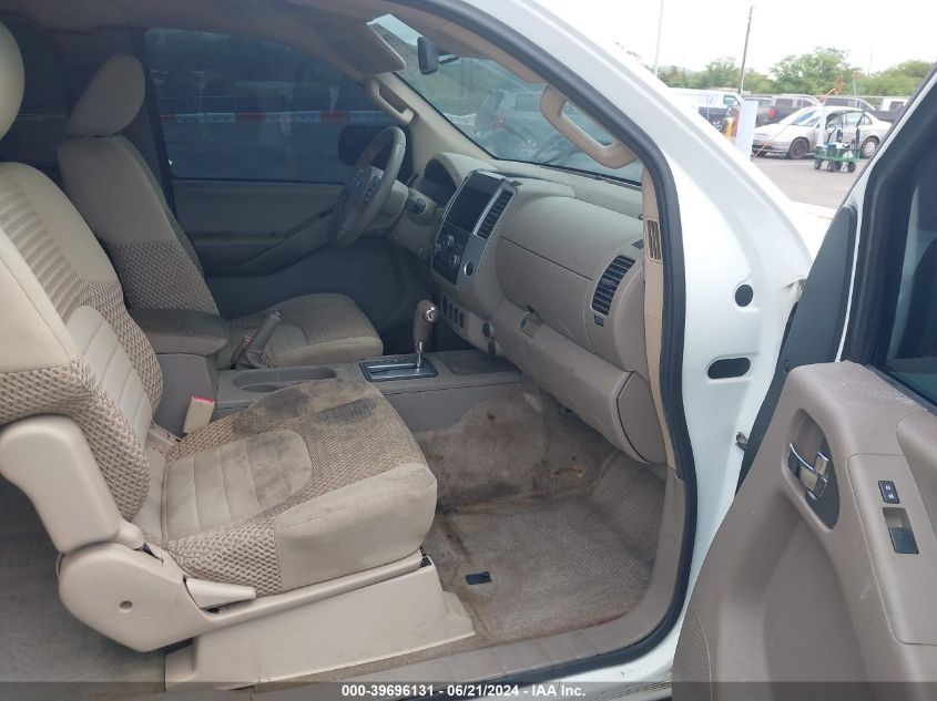 2013 NISSAN FRONTIER SV