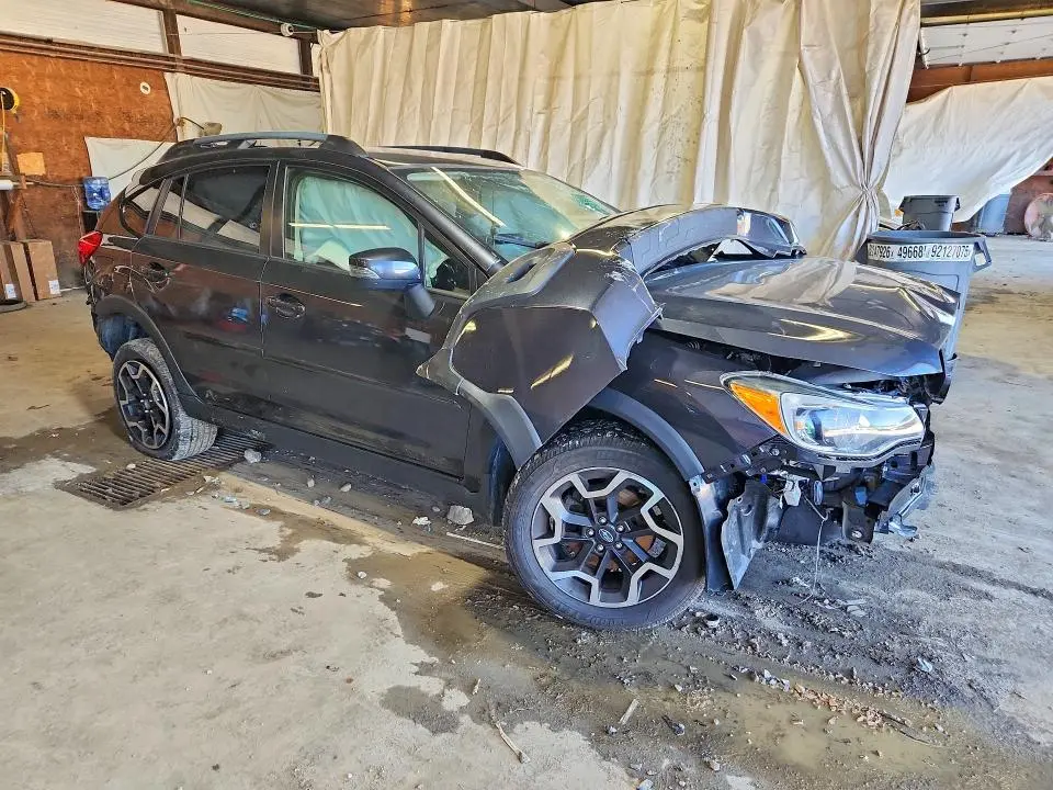 2017 SUBARU CROSSTREK LIMITED  
