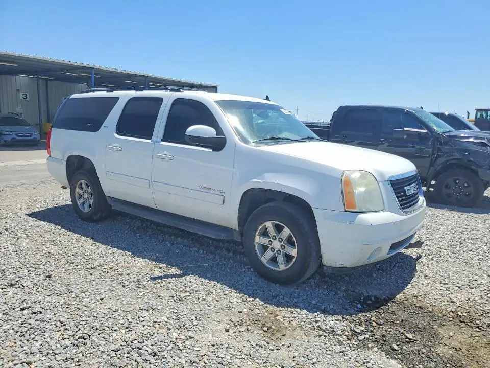 2011 GMC YUKON XL K1500 SLT  