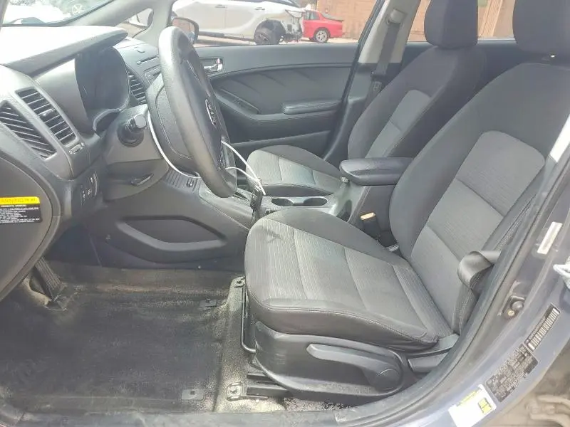2015 KIA FORTE LX  