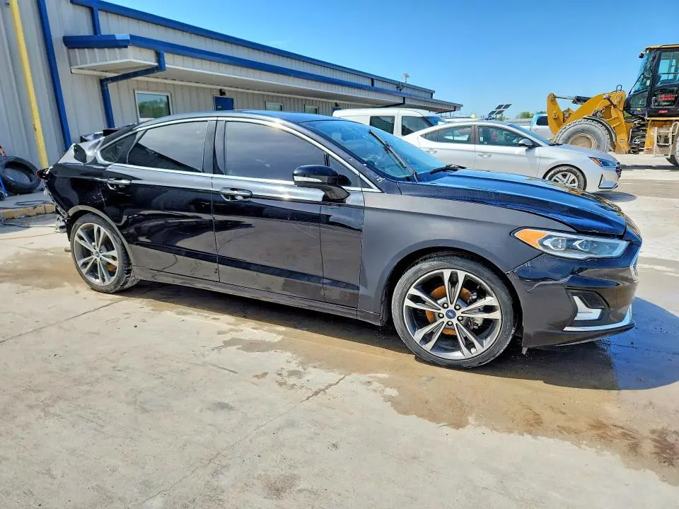 2020 FORD FUSION TITANIUM  