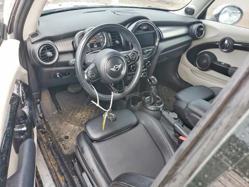 2015 MINI COOPER S  