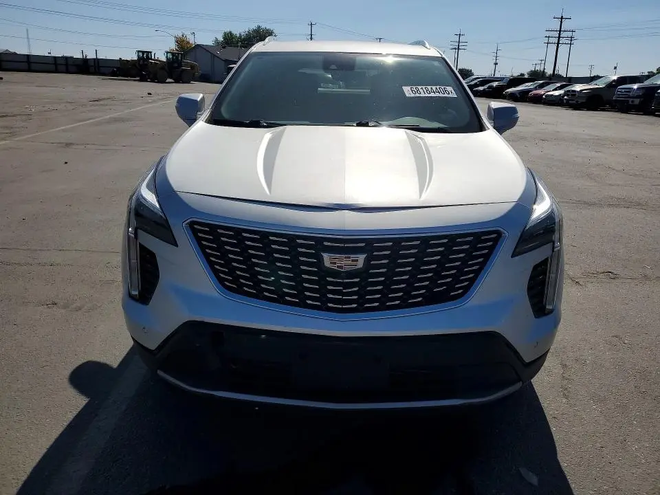 2022 CADILLAC XT4 PREMIUM LUXURY  