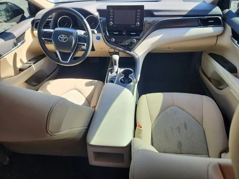 2021 TOYOTA CAMRY LE  