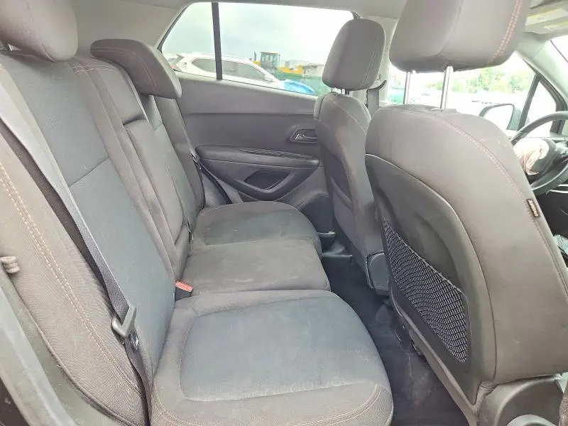 2021 CHEVROLET TRAX LS  