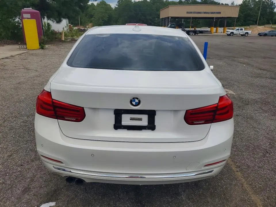 2017 BMW 330 I  