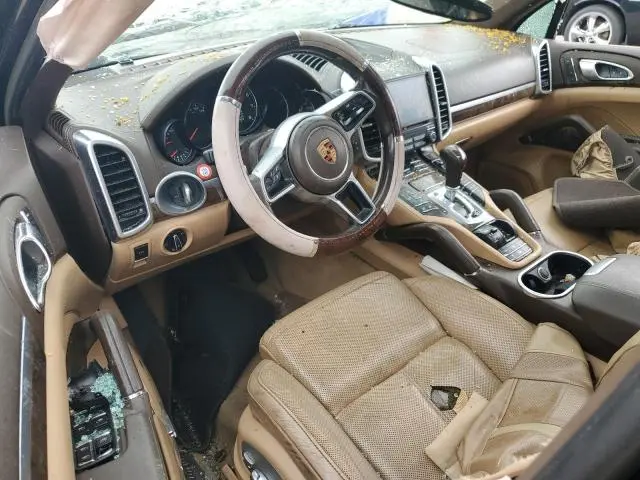 2017 PORSCHE CAYENNE   