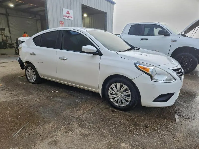 2017 NISSAN VERSA S  