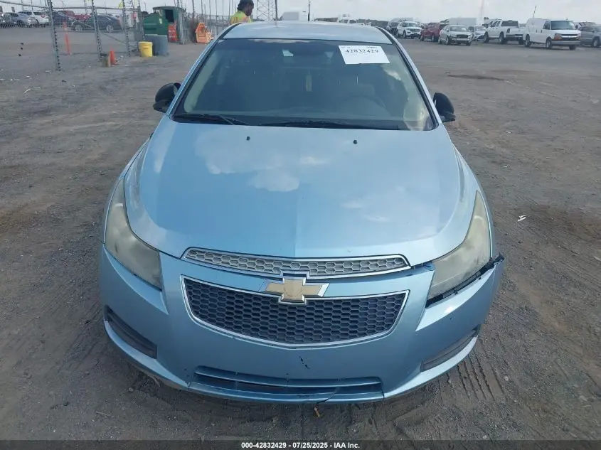 2012 CHEVROLET CRUZE LS