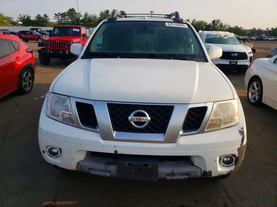 2013 NISSAN FRONTIER S  