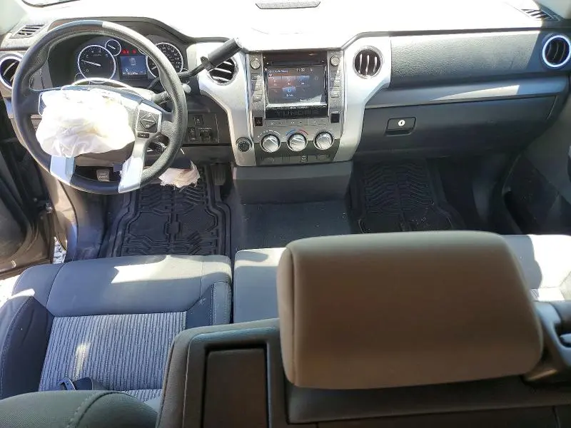 2017 TOYOTA TUNDRA SR5  