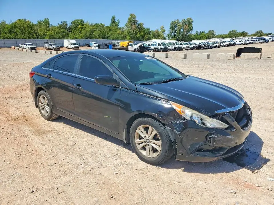 2011 HYUNDAI SONATA GLS  