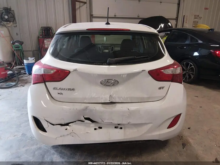 2017 HYUNDAI ELANTRA GT  