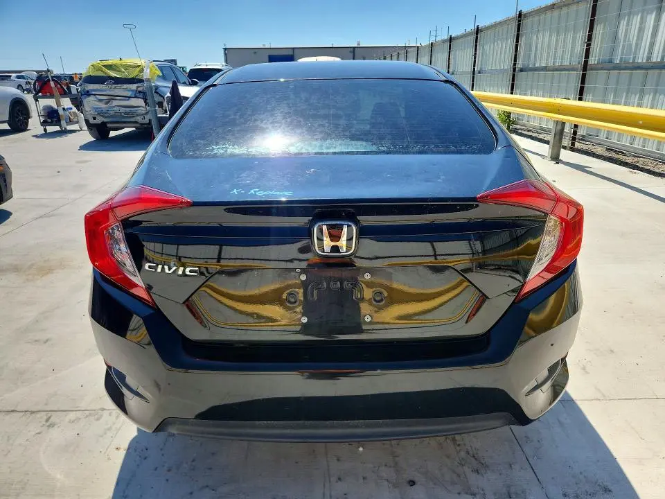 2018 HONDA CIVIC LX  