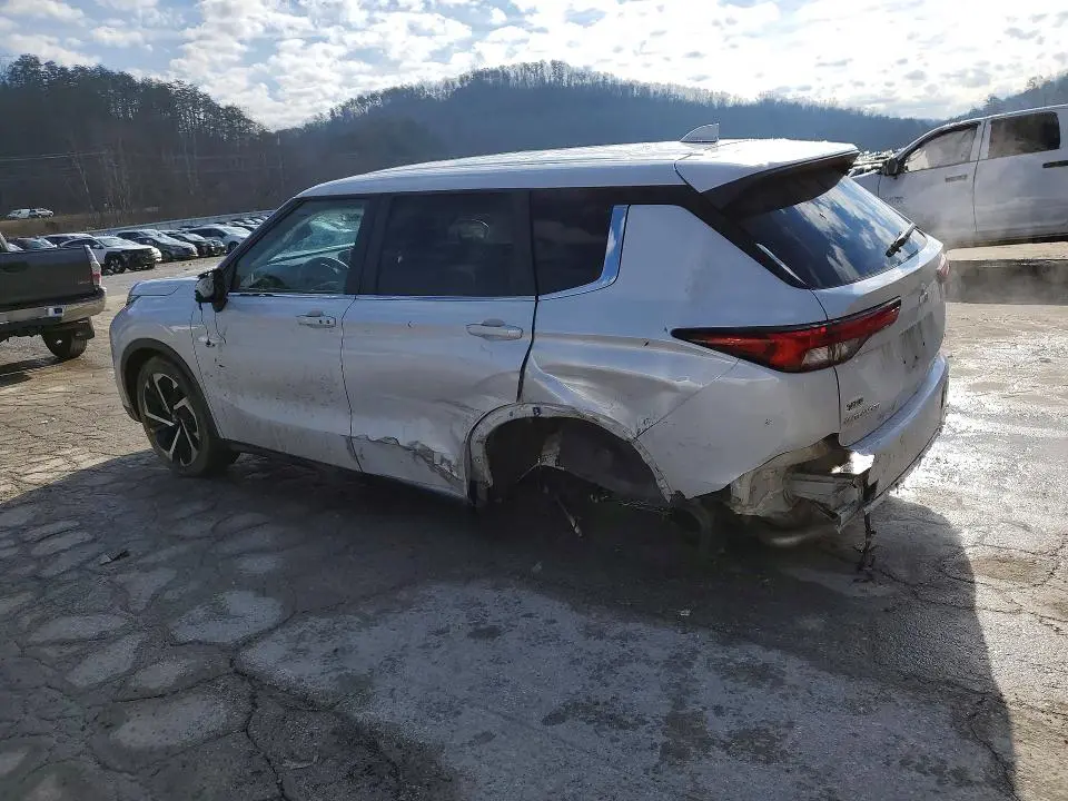 2024 MITSUBISHI OUTLANDER SE  