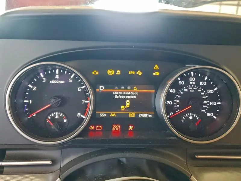 2024 KIA CARNIVAL LX  