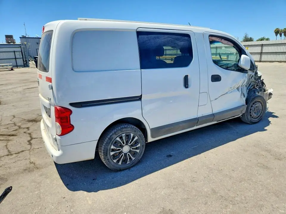 2015 NISSAN NV200 SV  