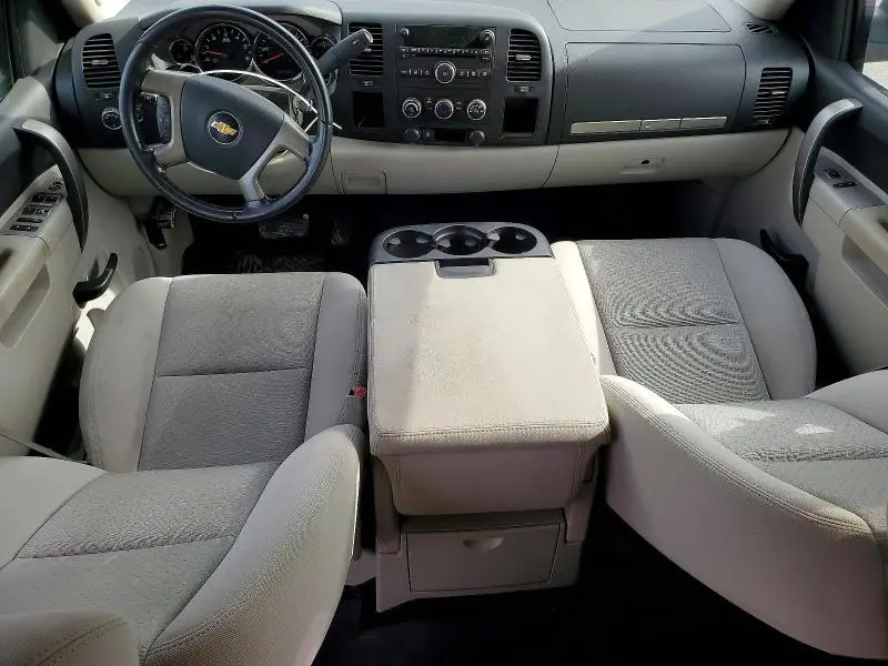 2011 CHEVROLET SILVERADO C1500 LT  