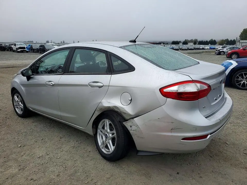 2017 FORD FIESTA SE  