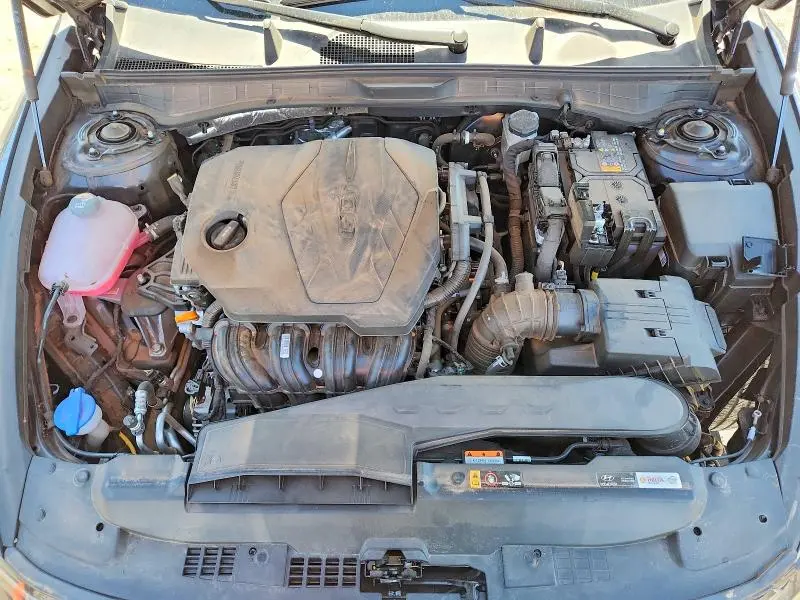 2025 HYUNDAI SONATA SE  