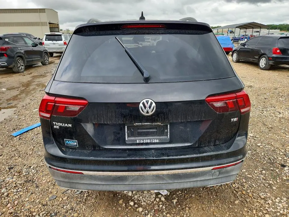 2018 VOLKSWAGEN TIGUAN SE  