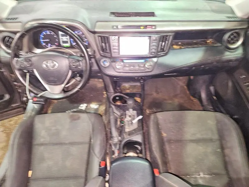 2018 TOYOTA RAV4 XLE  
