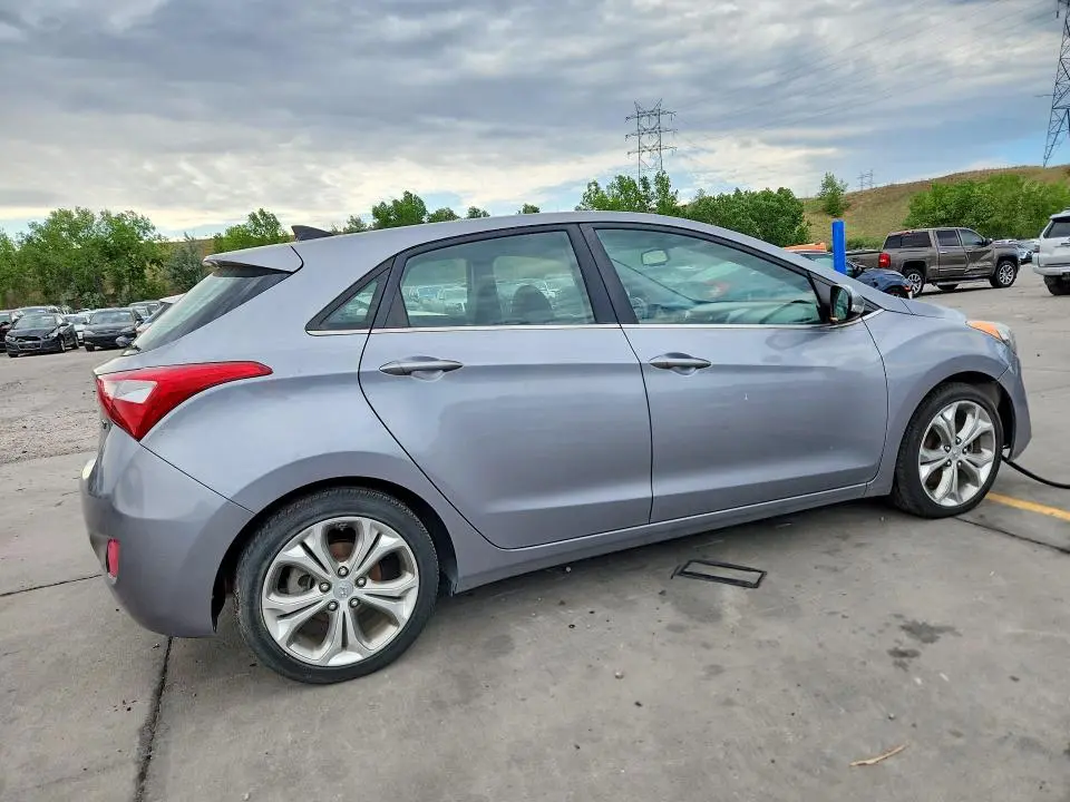 2013 HYUNDAI ELANTRA GT BASE  